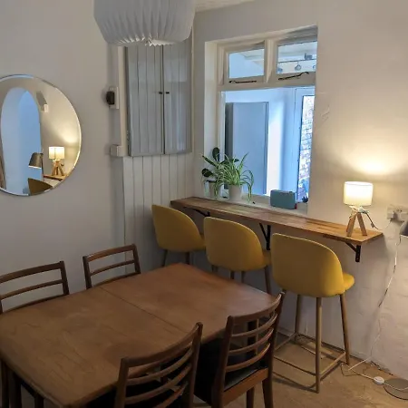 Harbour View Townhouse Semesterbostad